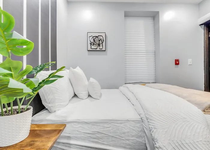 Fairmount Art Museum Center City Suites